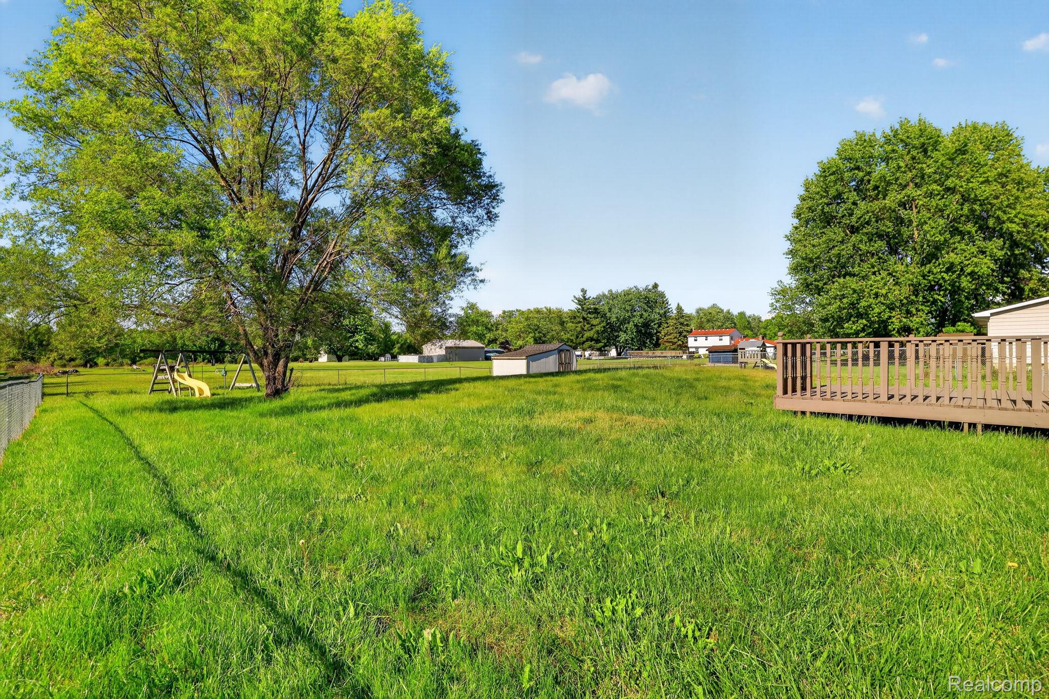 4050 Thompson Road