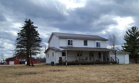 A home in ColumbusTownship_StClair