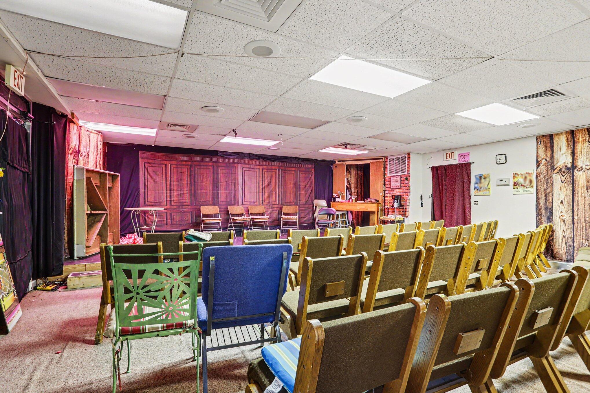 218 N Broadway Street