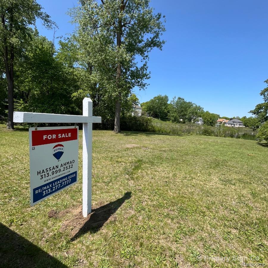 16126 Scenic View Drive