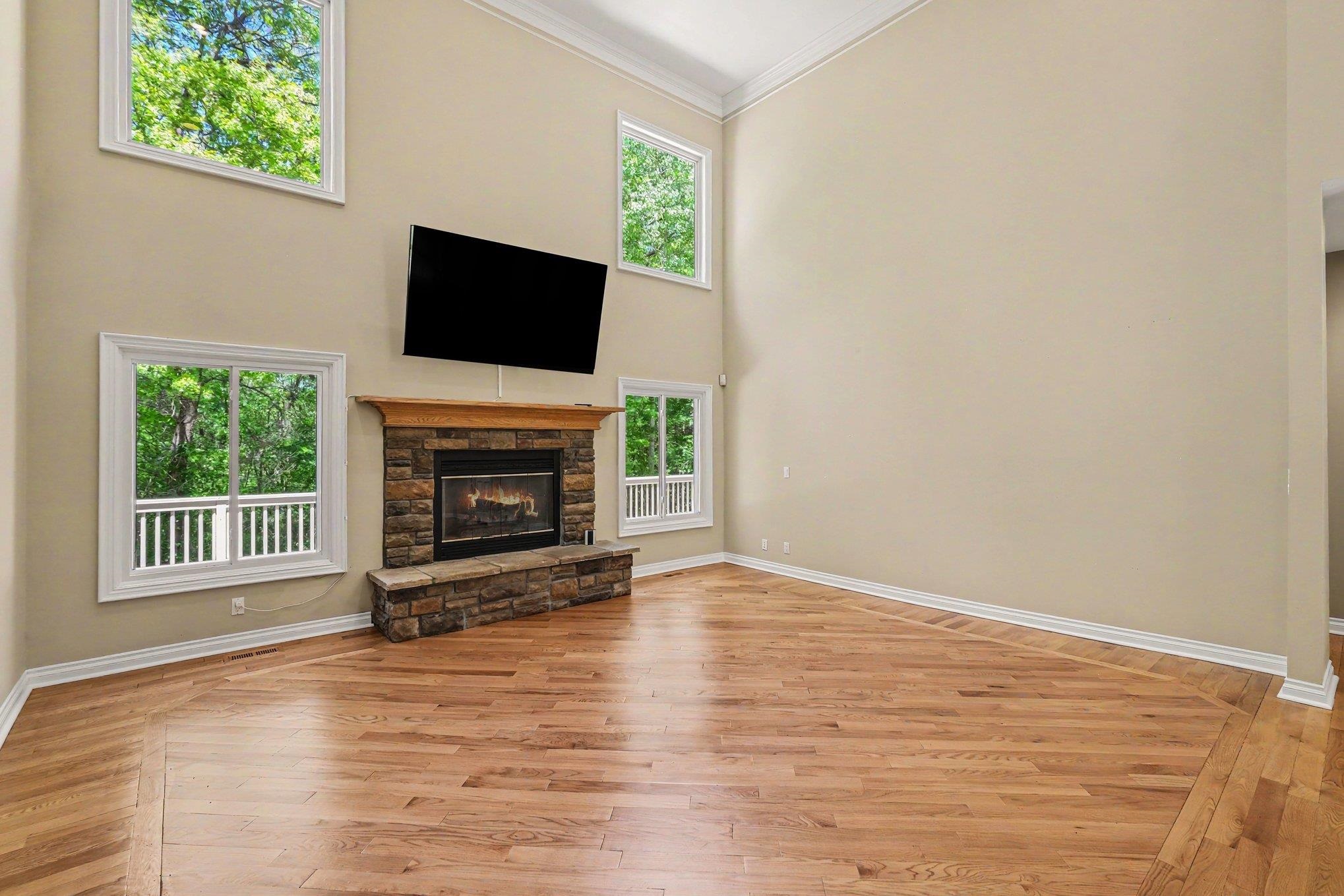 15600 Pine Ridge Drive