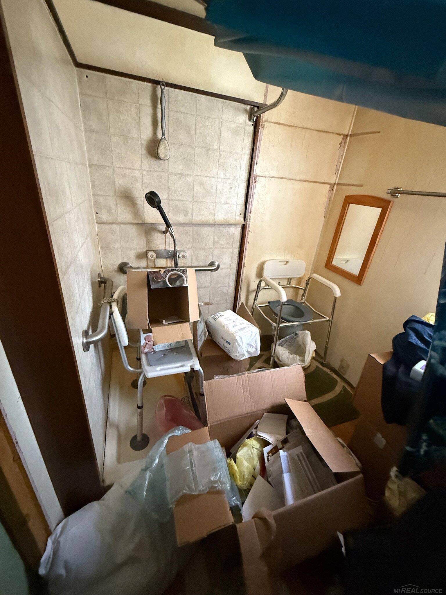 161 W Ludington Drive