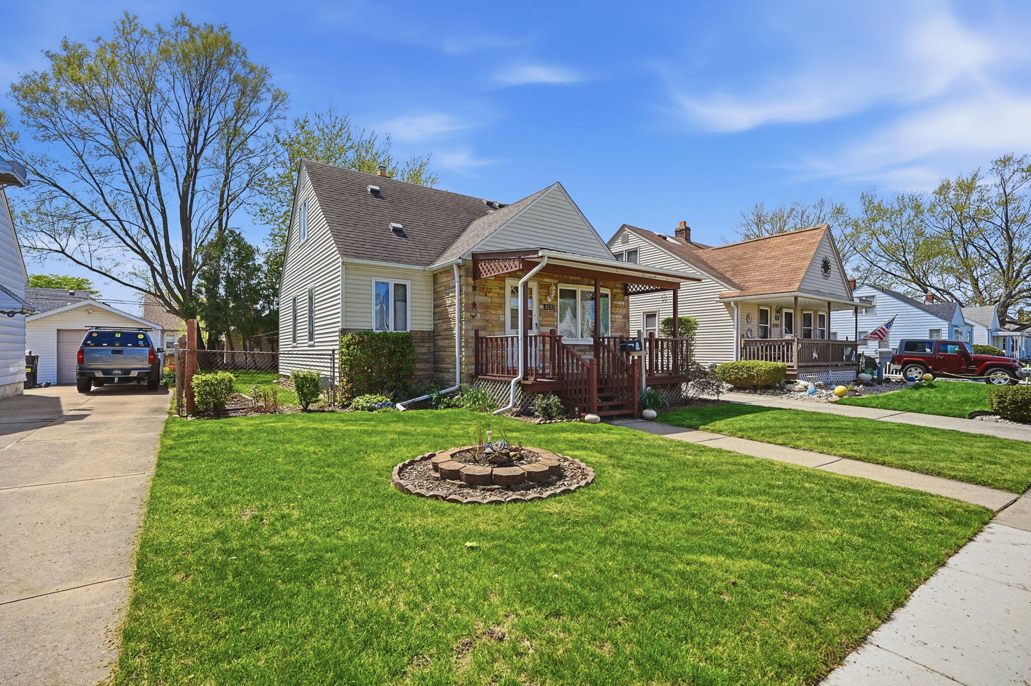 8292 Superior Street