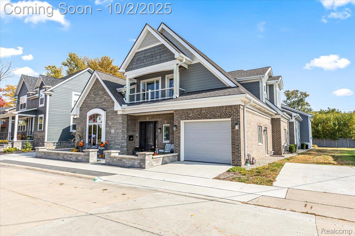 543 Deer Street