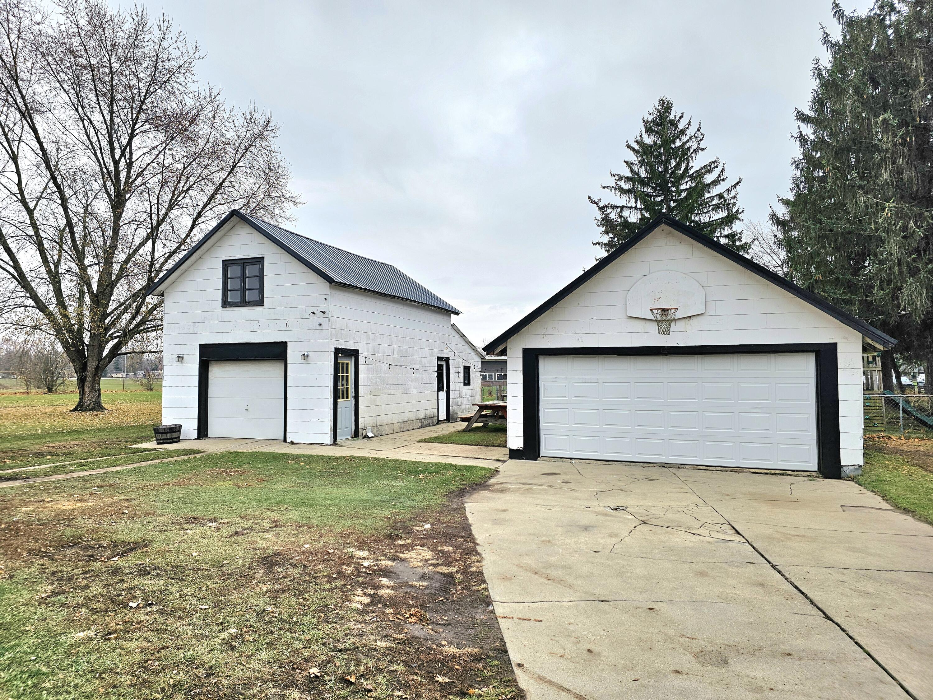 544 E Chicago Street