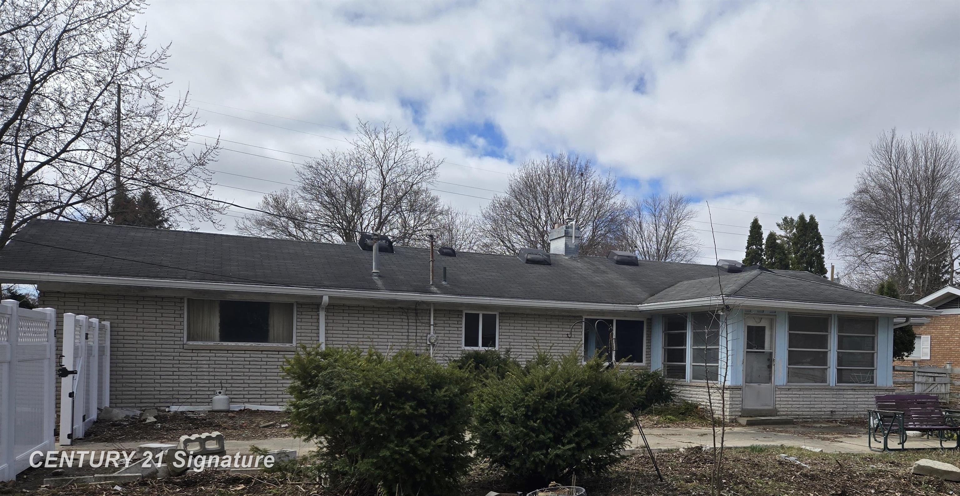 5024 Clydesdale Lane