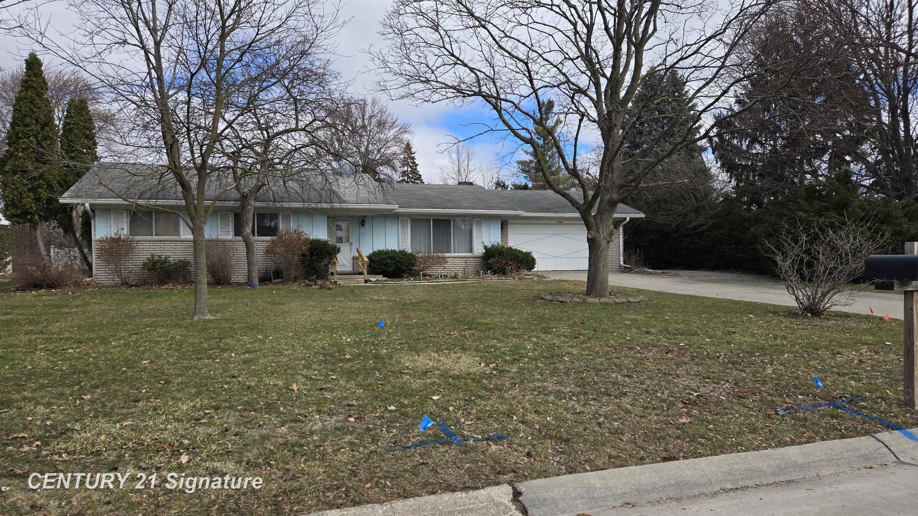 5024 Clydesdale Lane