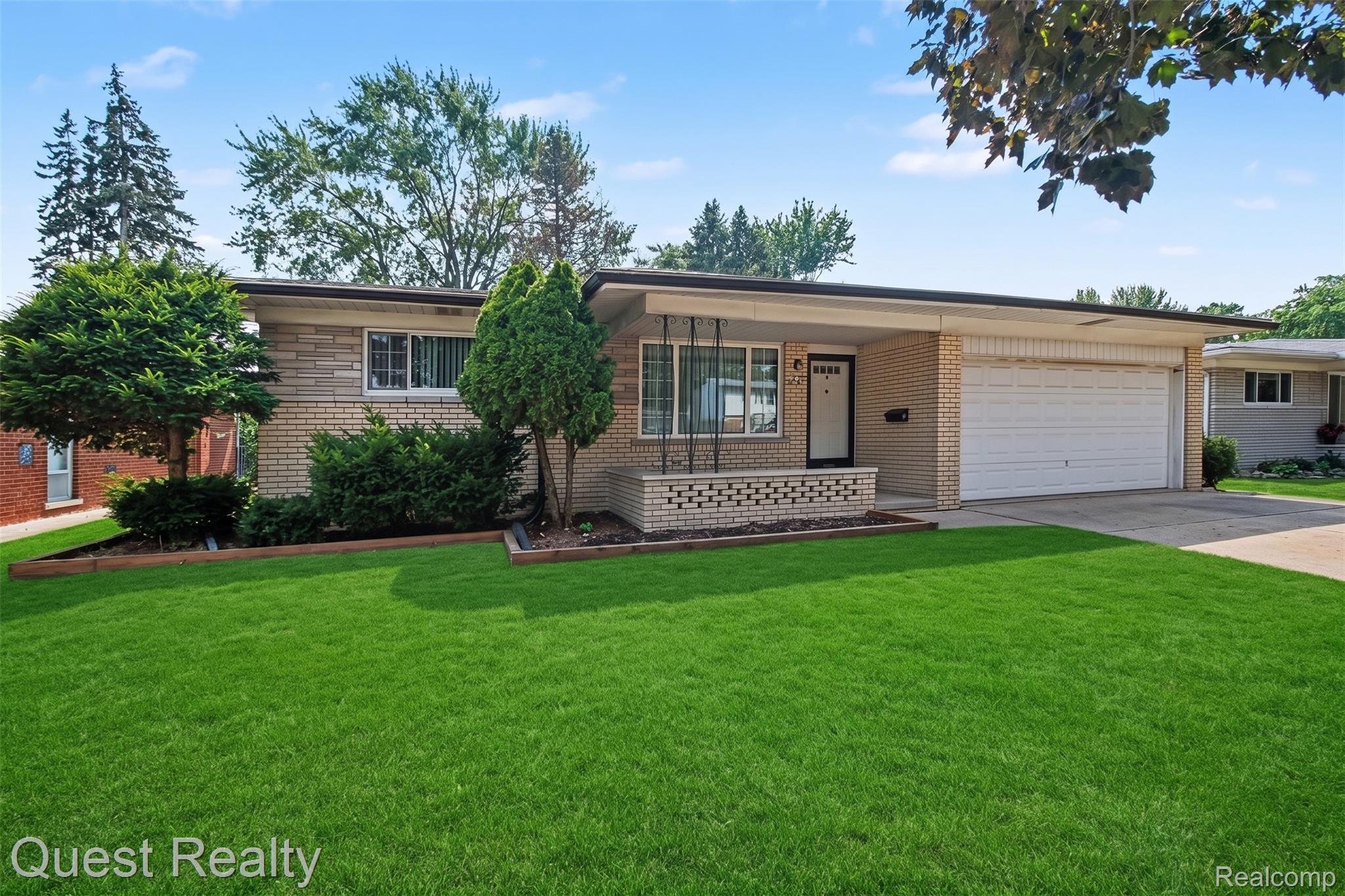 3450 Shampo Drive