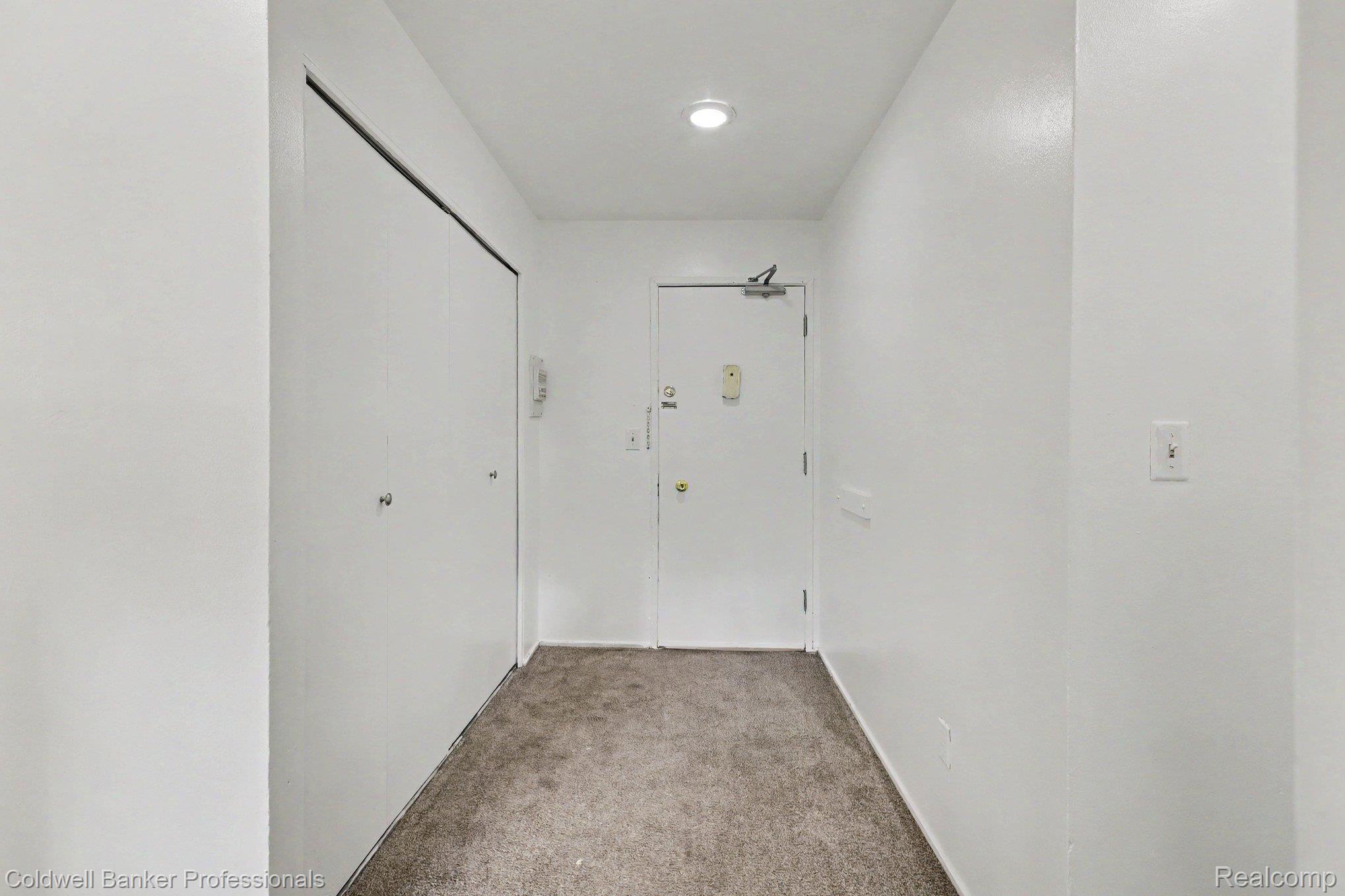 207 Ballard St Street 101