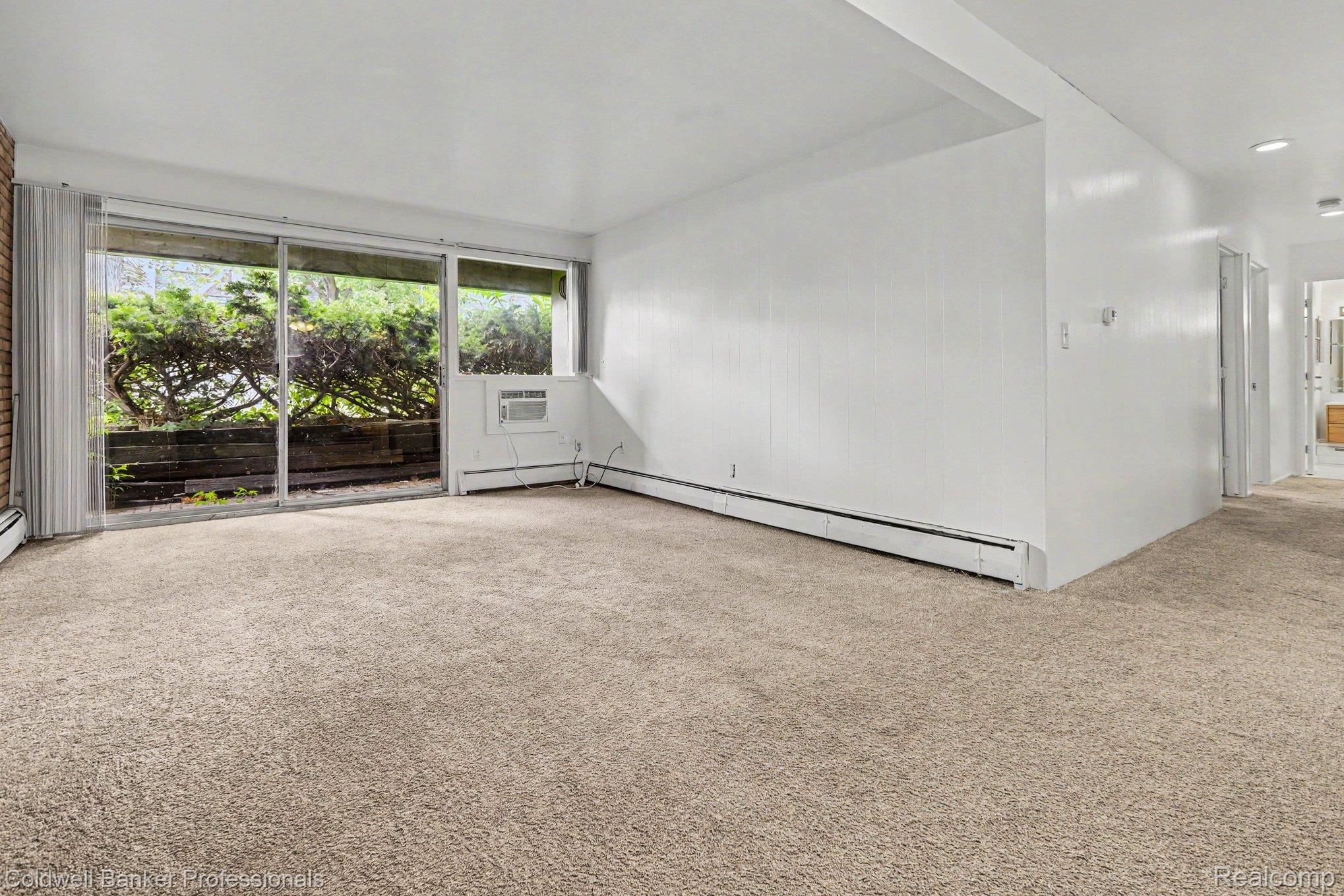 207 Ballard St Street 101