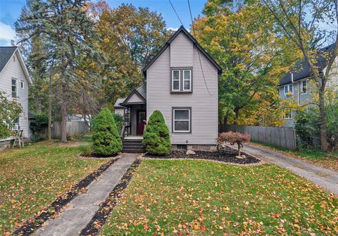 639 S Main Street Chelsea City MI 48118