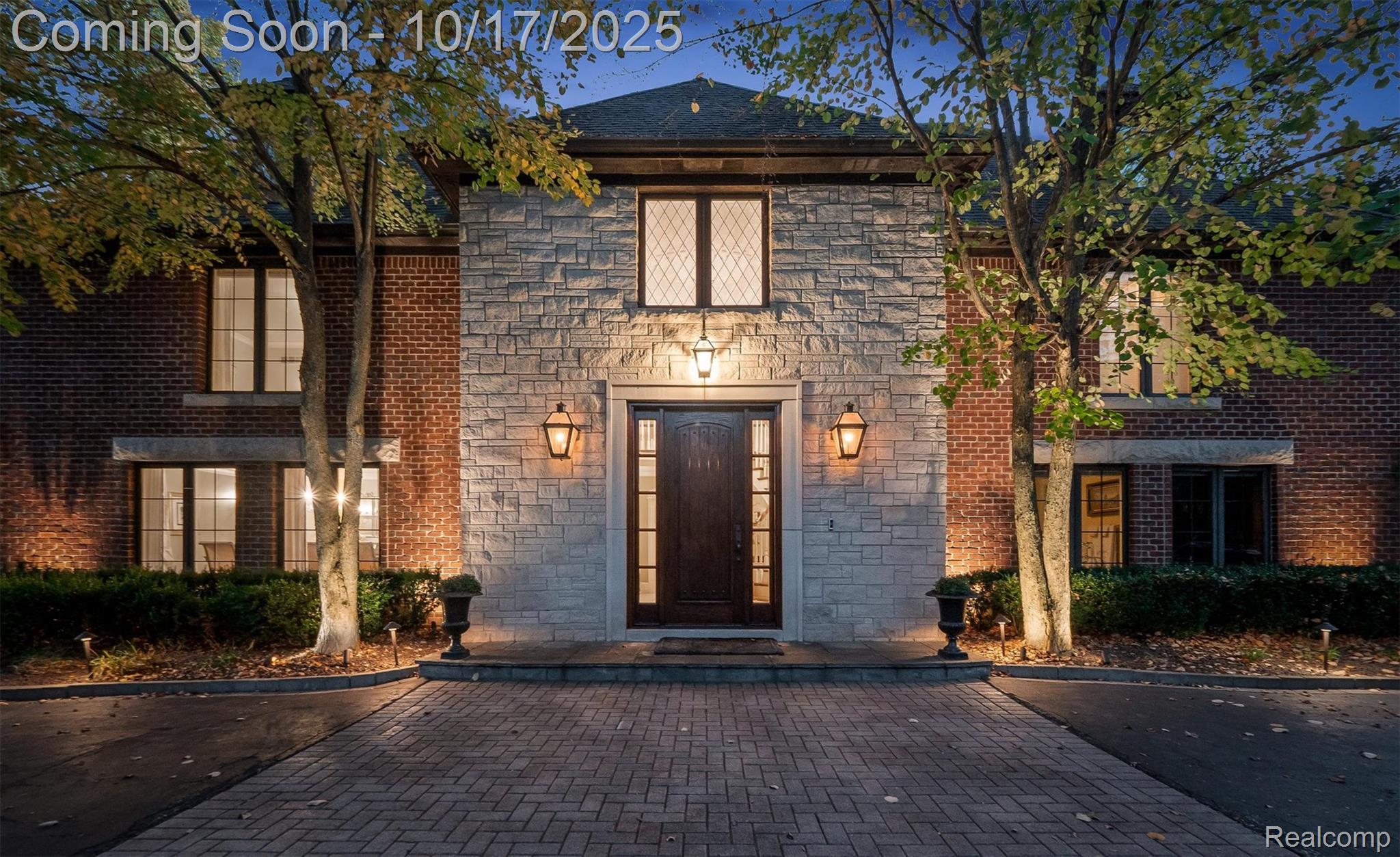 25325 Devon Lane