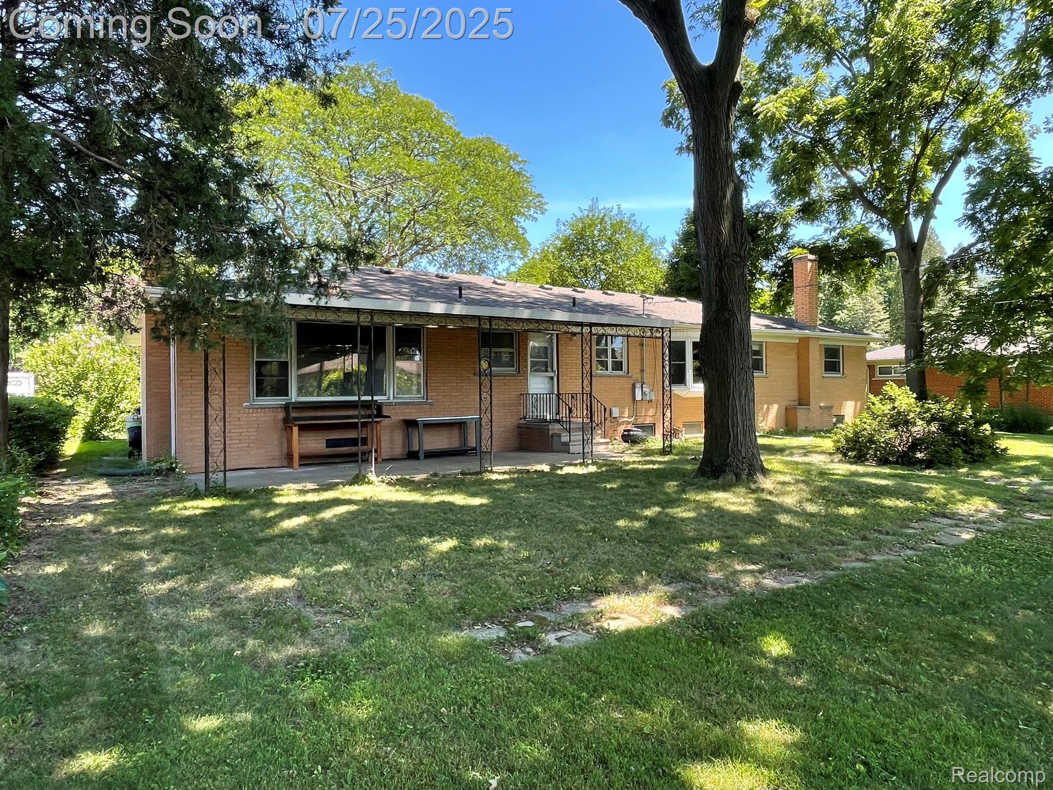 Clinton Charter Township, Michigan 48036, United States, 3 Bedrooms Bedrooms, ,2 BathroomsBathrooms,Residential,Active,178524