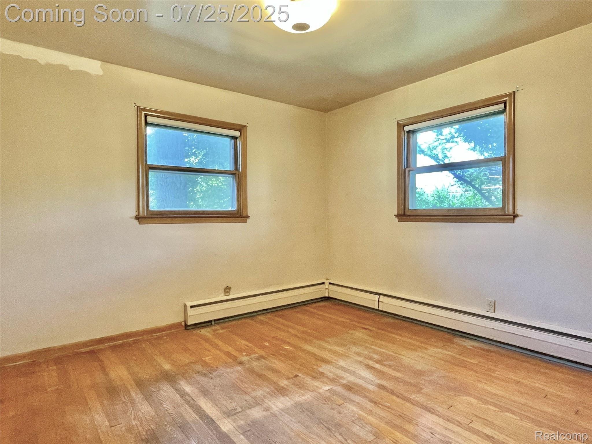 Clinton Charter Township, Michigan 48036, United States, 3 Bedrooms Bedrooms, ,2 BathroomsBathrooms,Residential,Active,178524