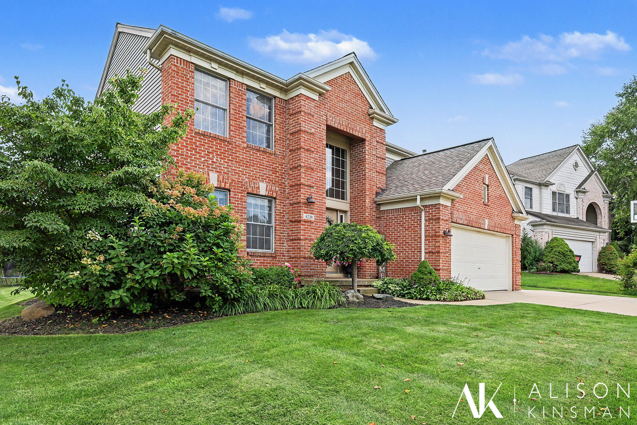 4238 Arlet Court SE