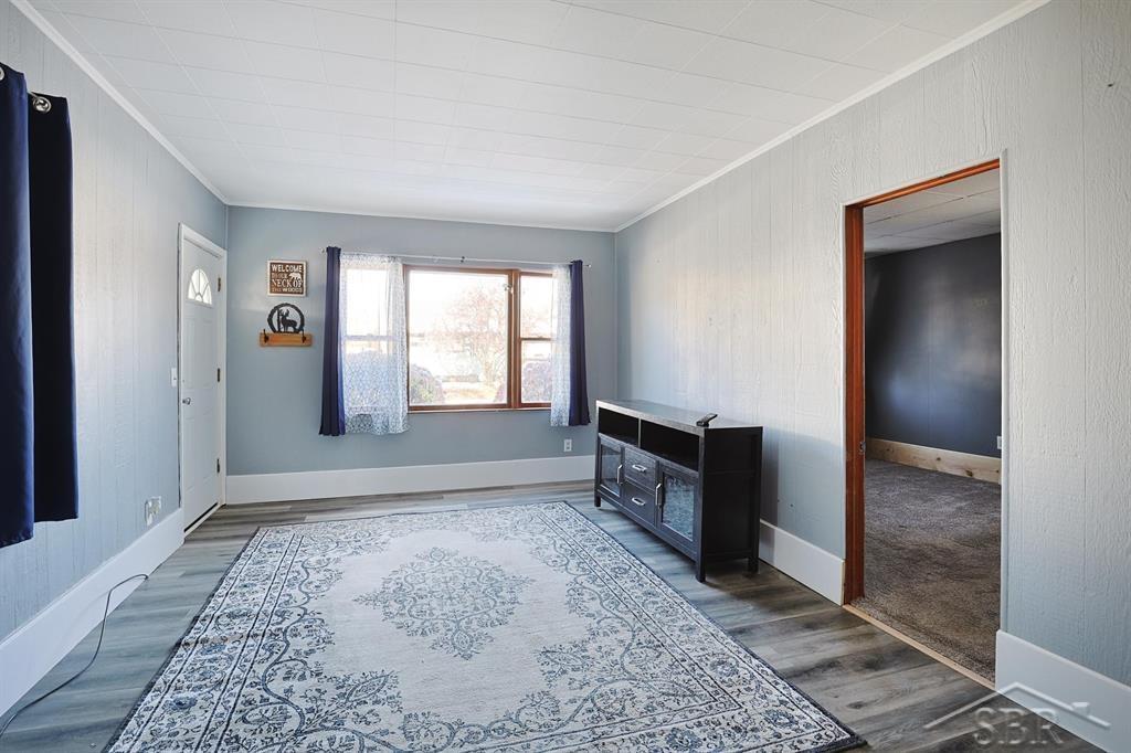 305 W Benjamin Street