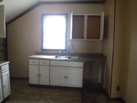 Tiny photo for 620 Gilbert Avenue, Kalamazoo City, MI 49048 (MLS # 64026012332)