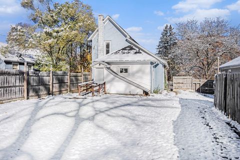 Tiny photo for 85 Frisbie Avenue, Battle Creek City, MI 49037 (MLS # 66025057911)