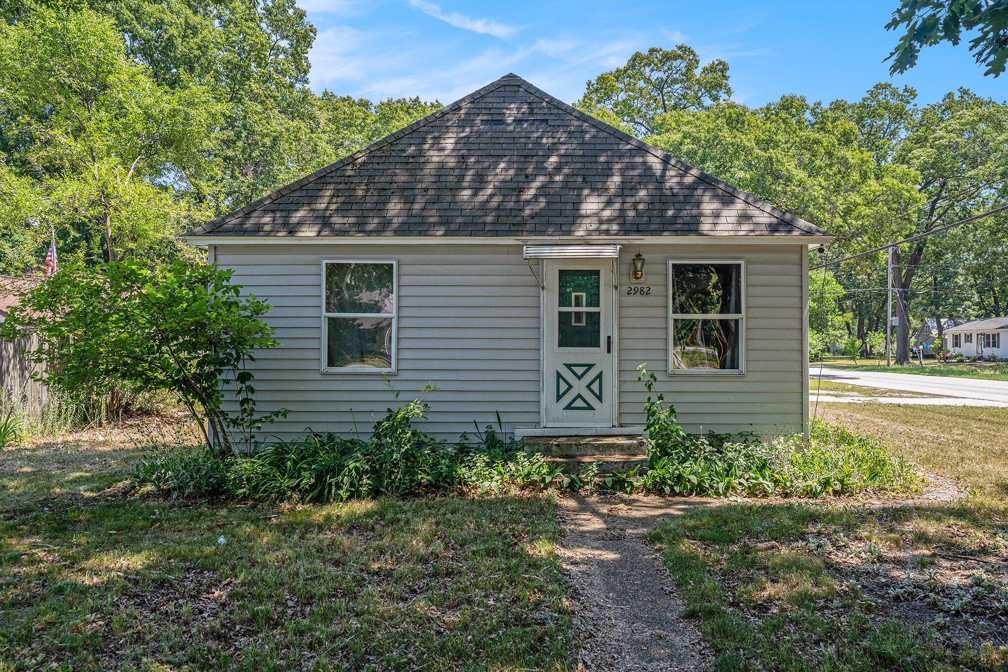 2982 Mcdermott Street