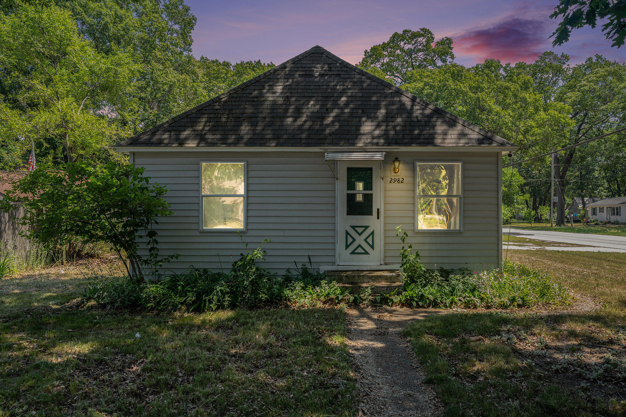 2982 Mcdermott Street