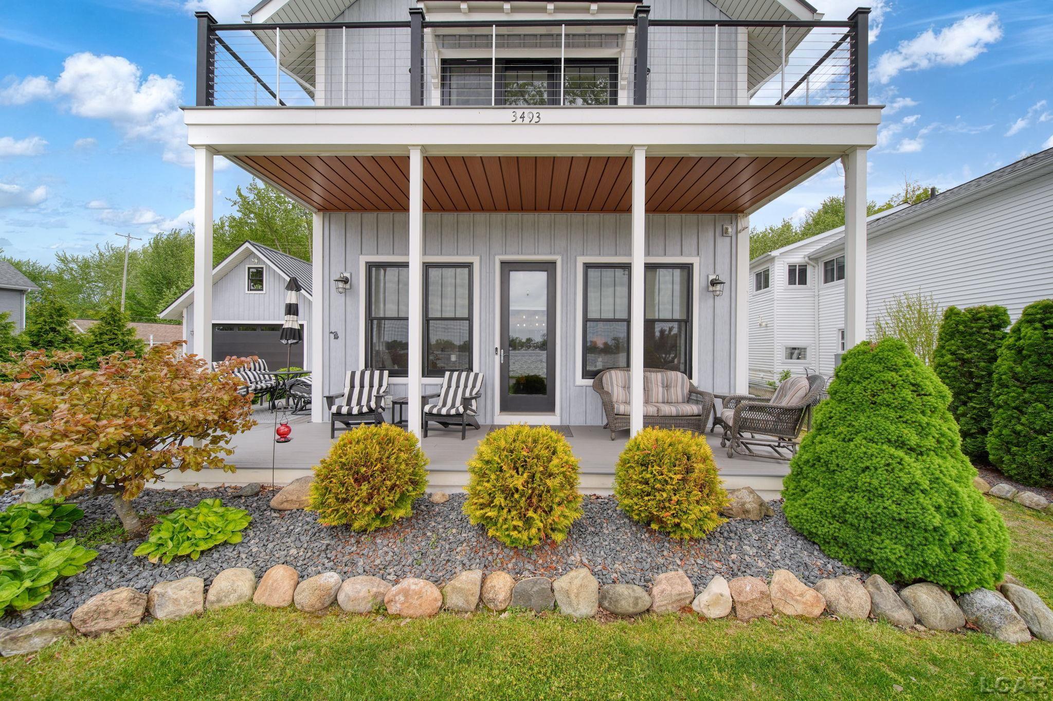 3493 Round Lake Highway