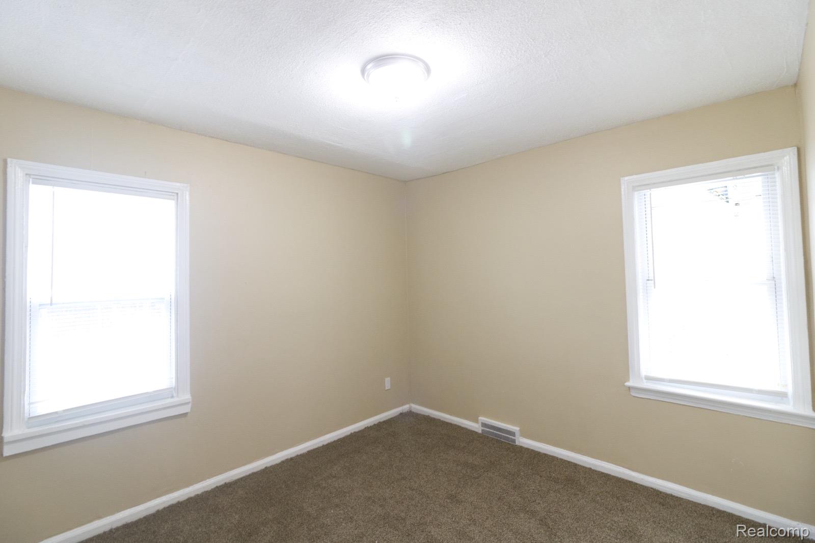 8096 Chamberlain Street