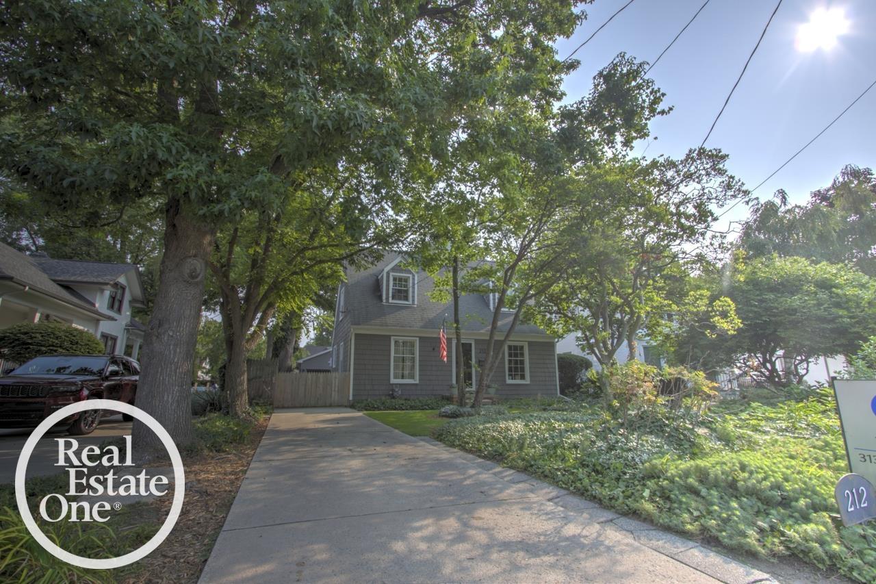 212 Moross Road