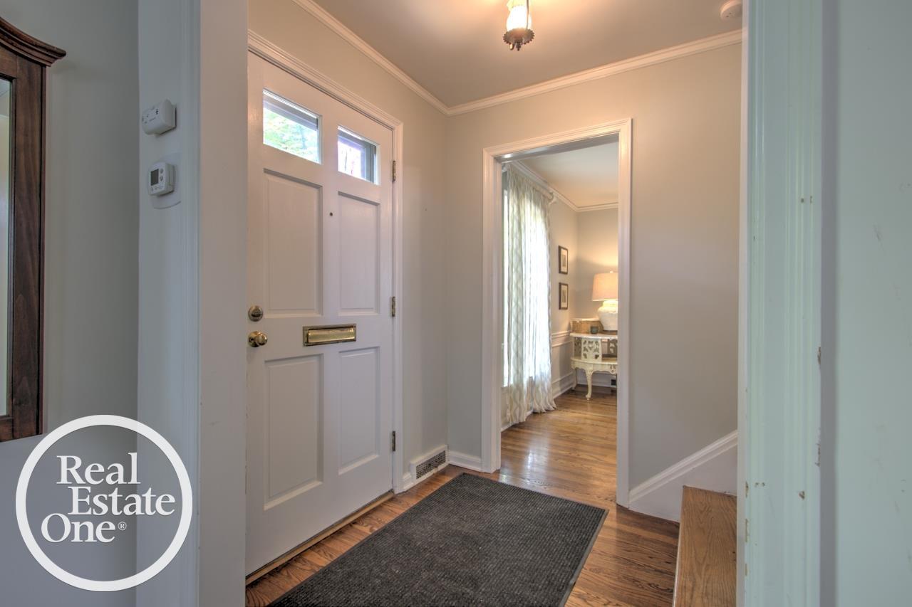 212 Moross Road