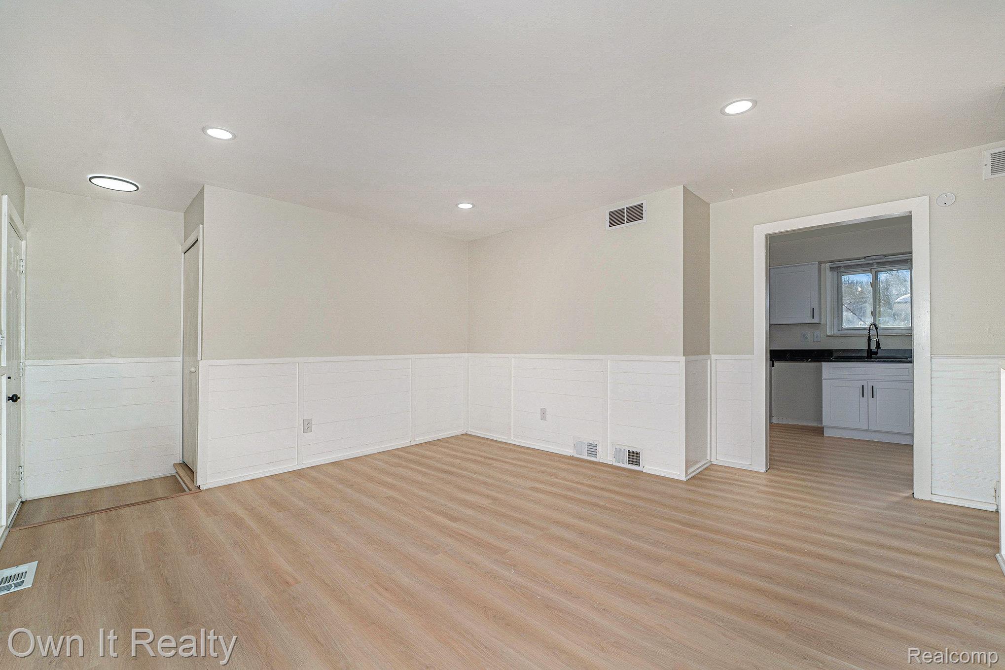 28457 Oakwood Street