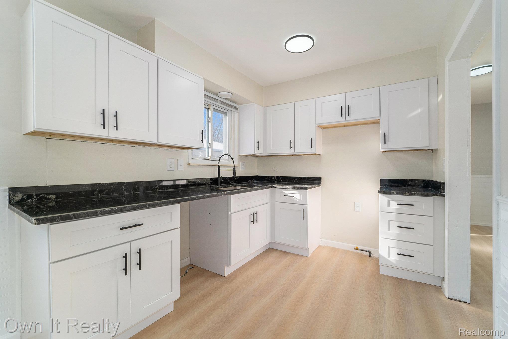 28457 Oakwood Street