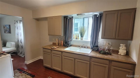 Tiny photo for 606 E Milton Avenue, Hazel Park City, MI 48030 (MLS # 20261077332)
