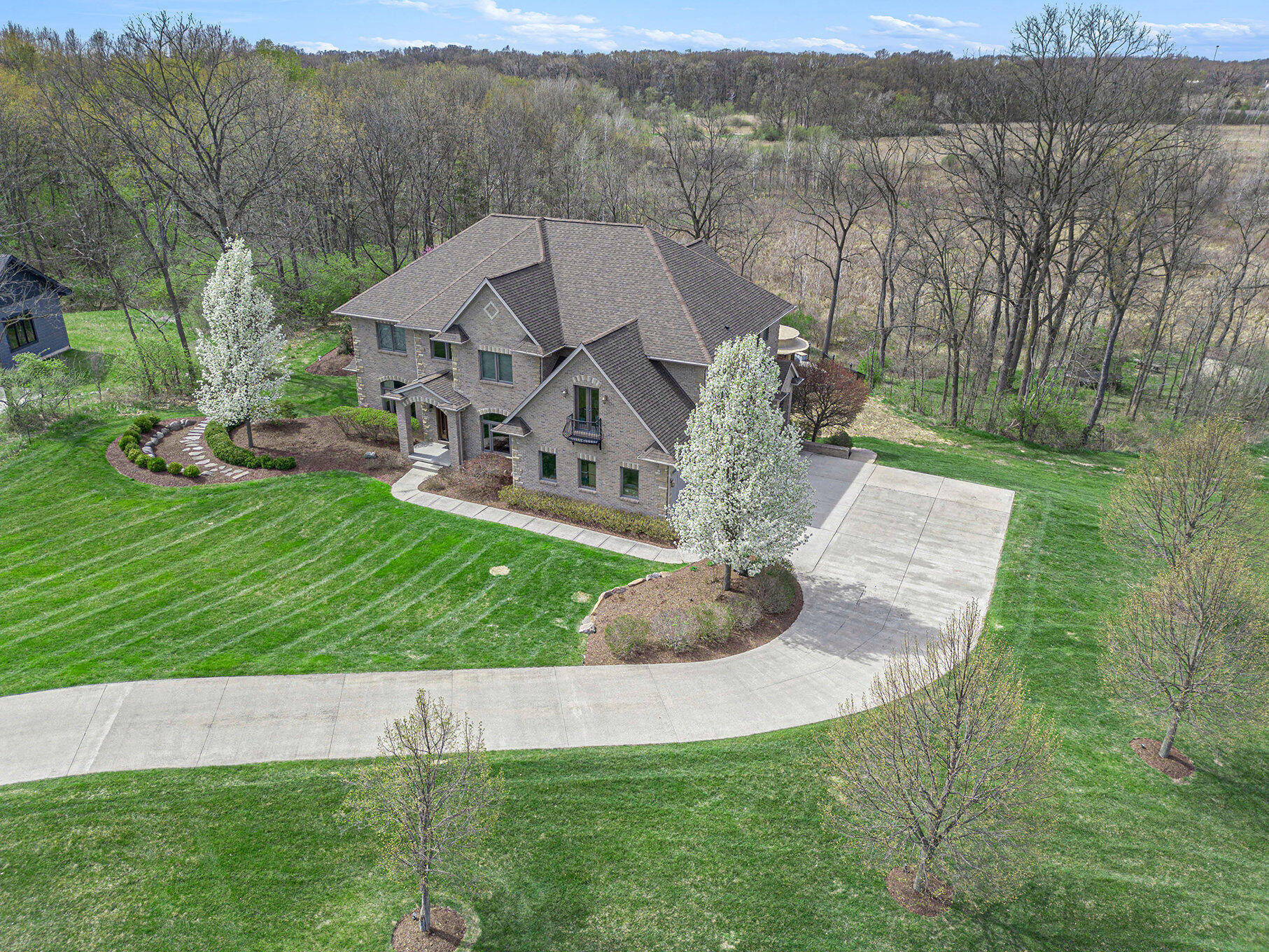 1131 Beacon Hill Drive