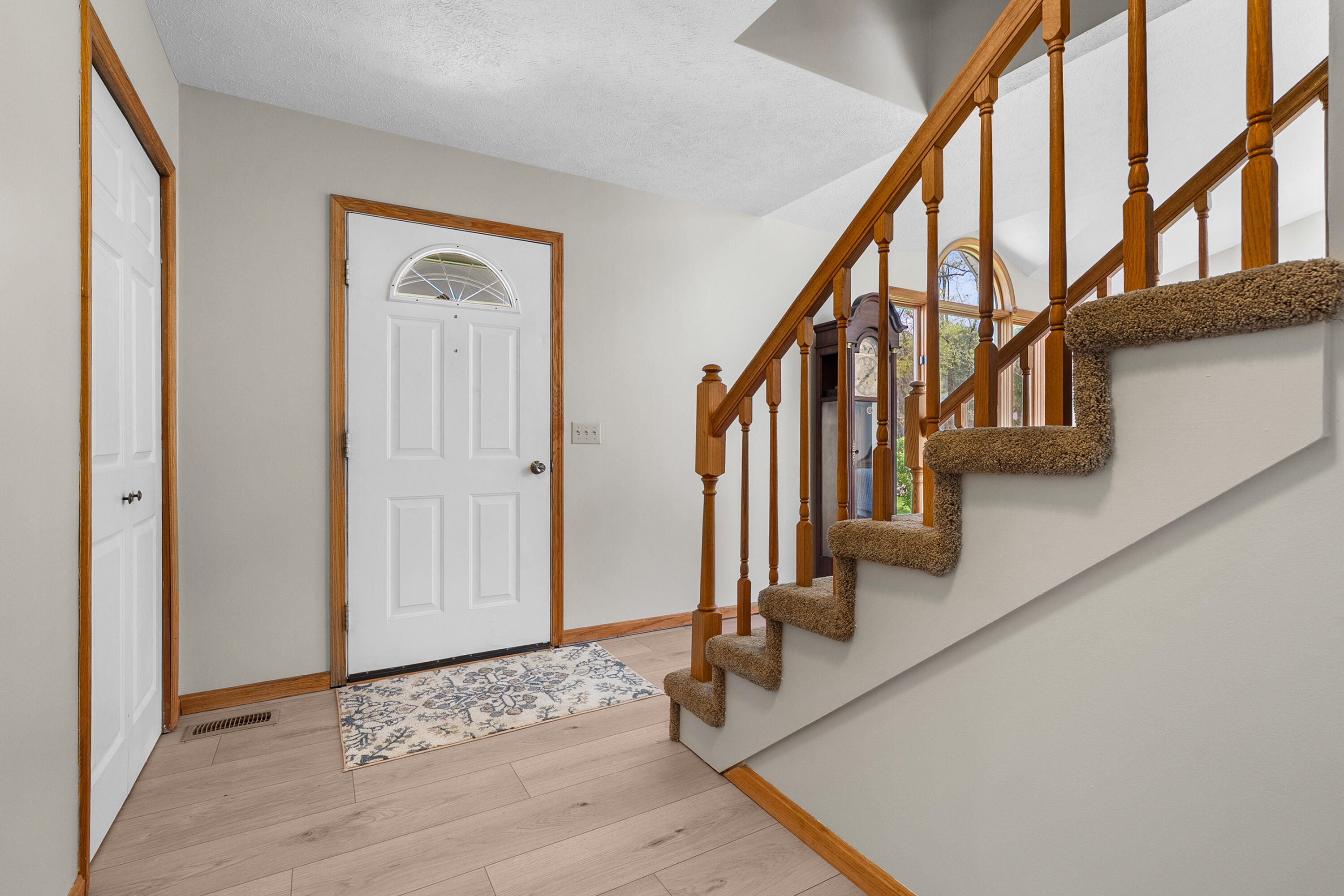 22115 Indian Hill