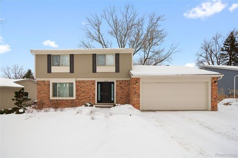 1659 Dennett Lane Rochester Hills City MI 48307