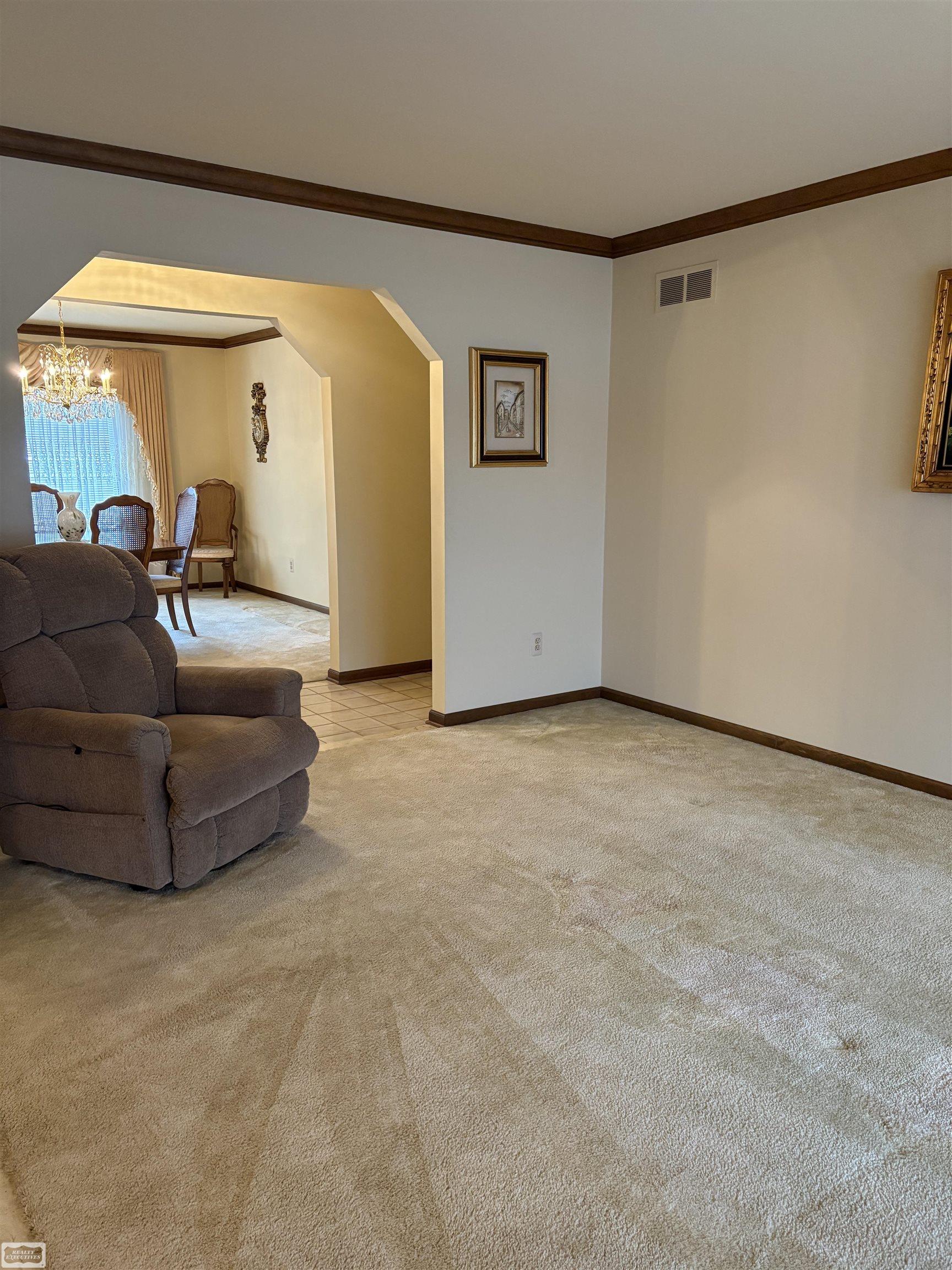 43249 Sunnypoint Drive