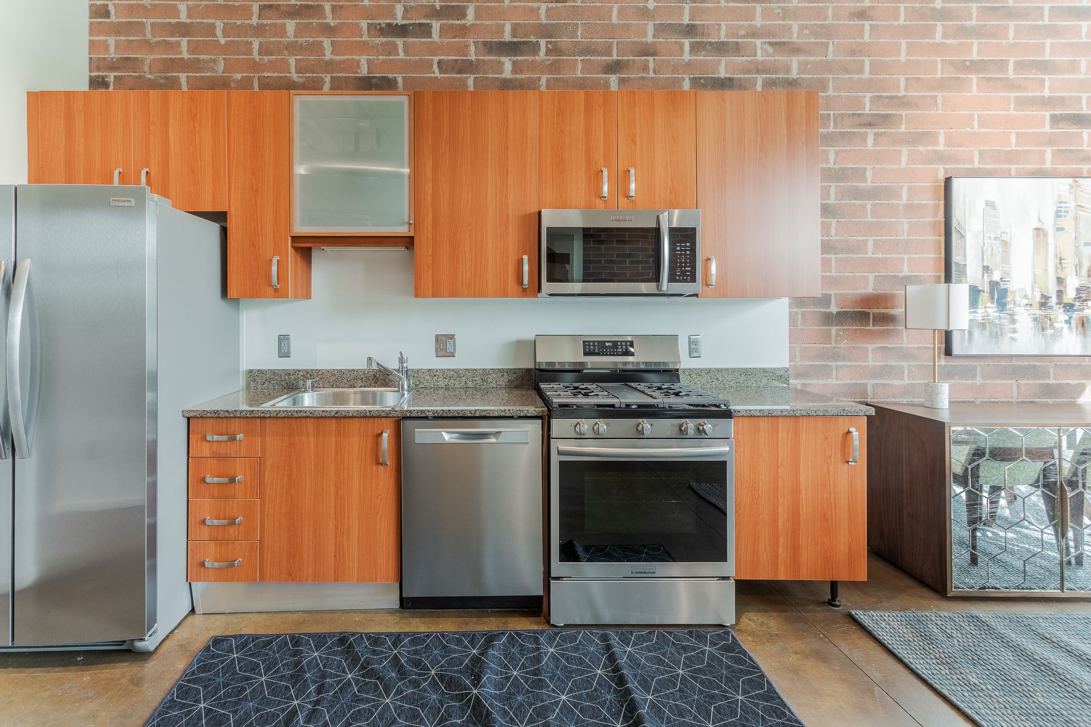 333 E PARENT Avenue 4