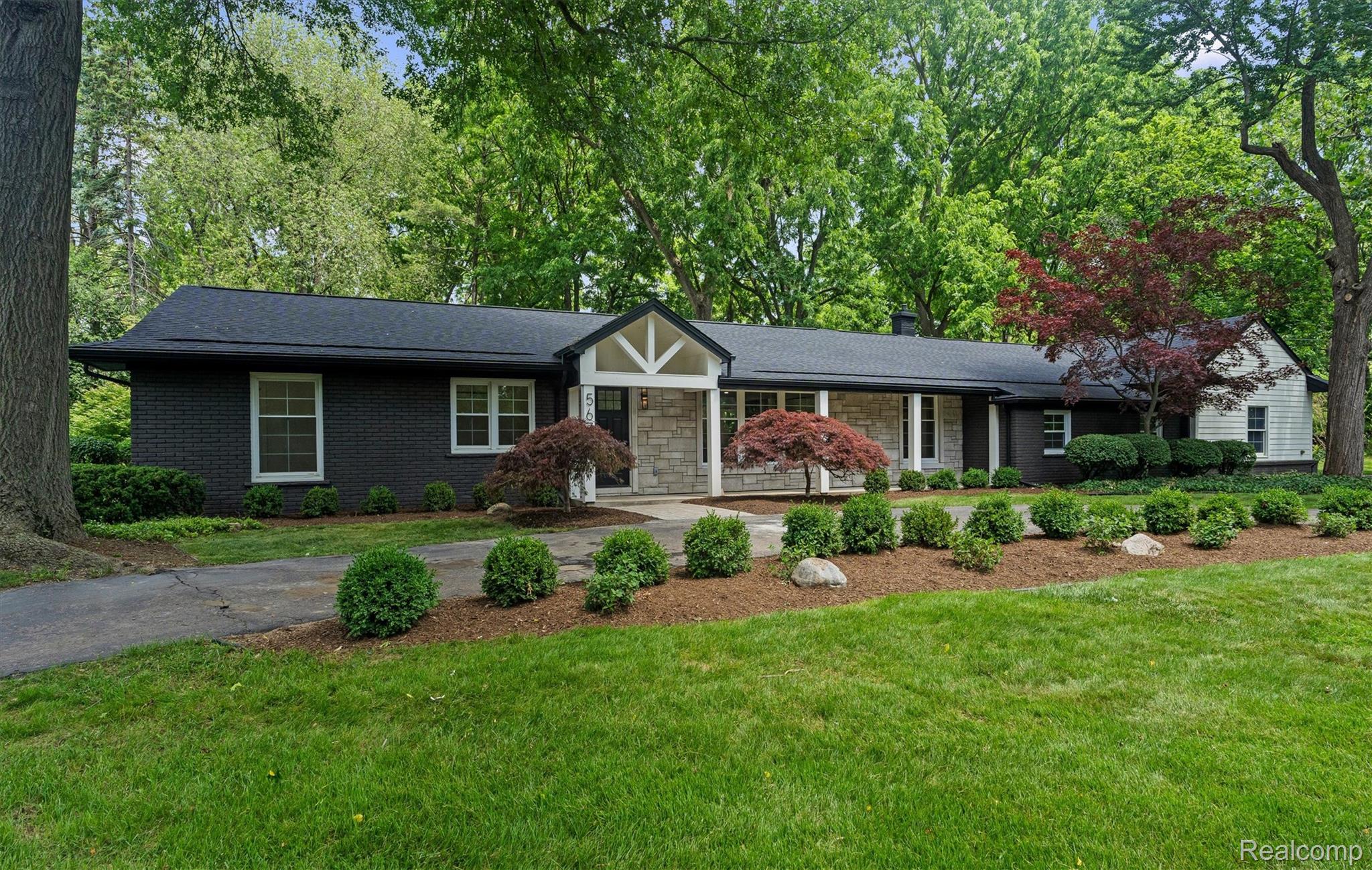 5671 Shadow Lane
