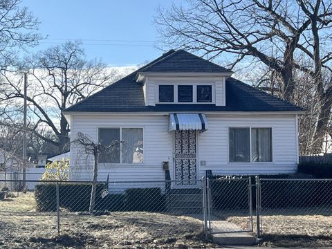 2525 & 2529 Riordan St Muskegon Heights City MI 49444