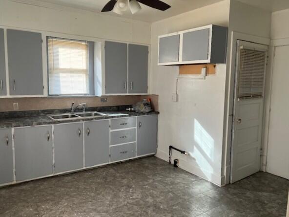 2525 & 2529 Riordan St