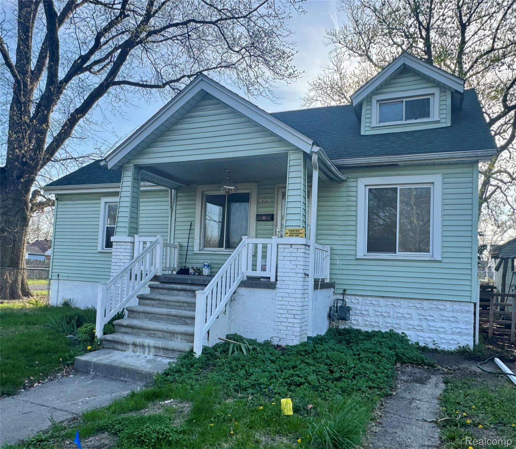 19307 Fleming Street