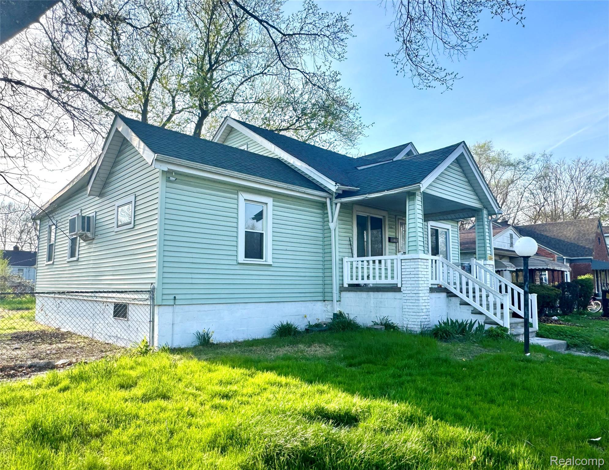 19307 Fleming Street