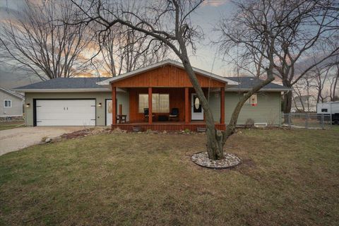 739 Gasper Street Chesaning Village MI 48616