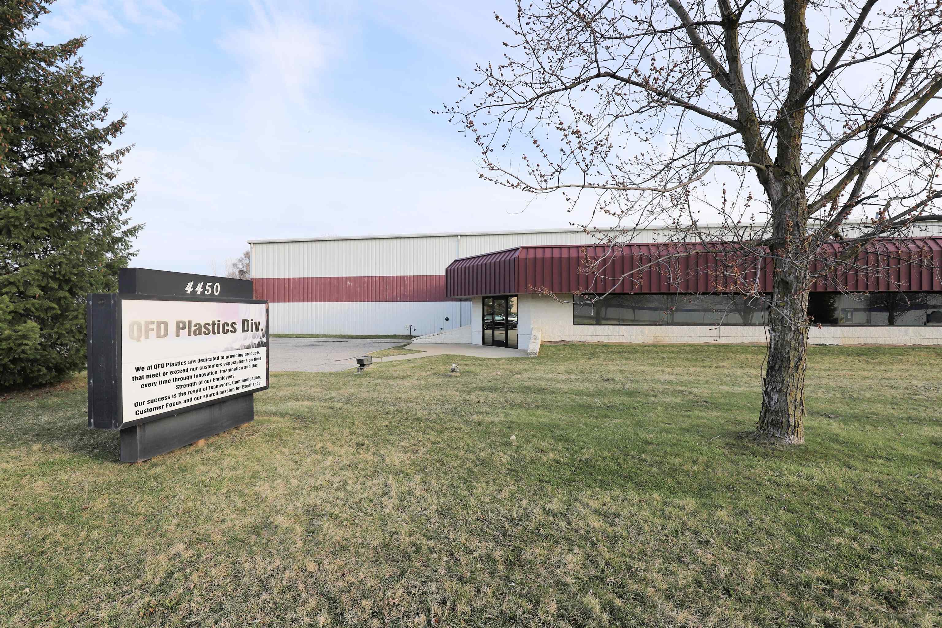4450 Linden Creek Parkway