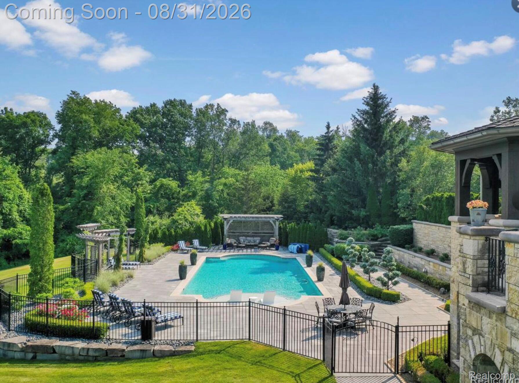 5537 ORCHARD RIDGE
