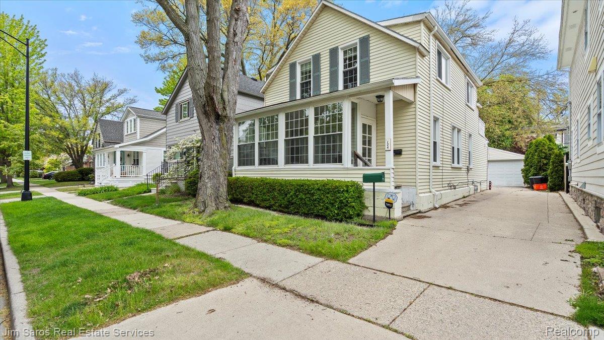 124 Muir Road