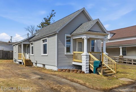 1209 10th Avenue Port Huron City MI 48060