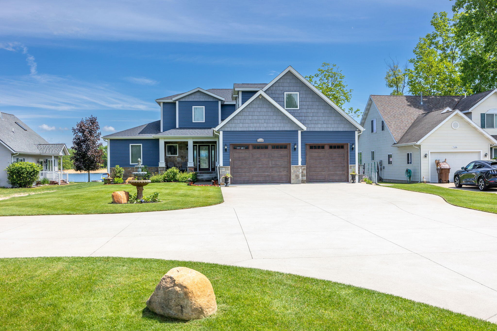 7140 Holiday Drive
