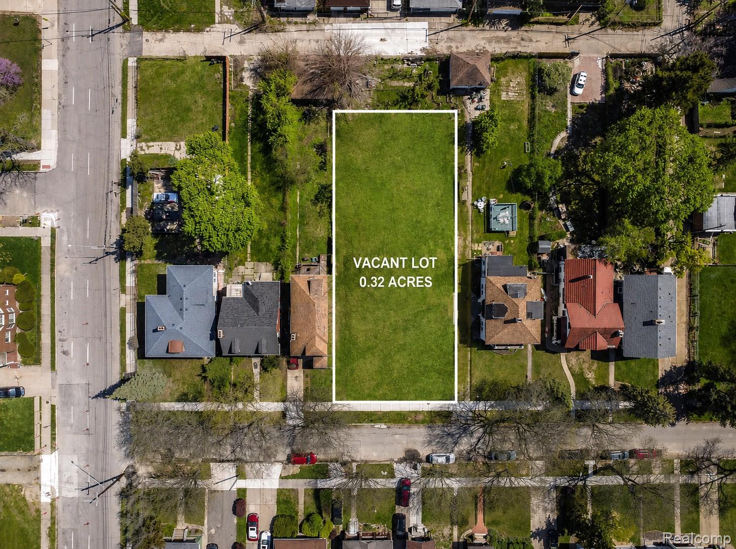 2231 N La Salle Gardens