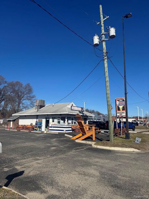 2535 Highland Highland Charter Township MI 48356