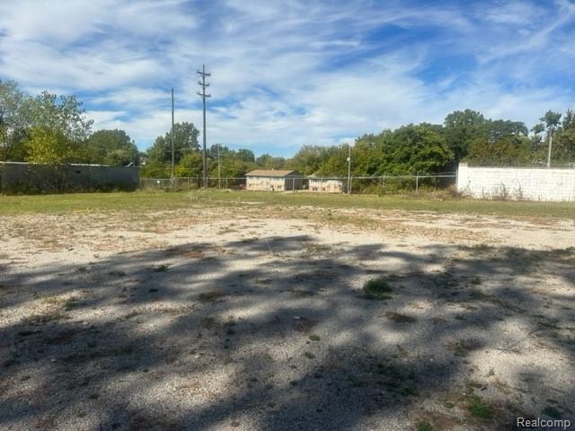 2122 E Hemphill Road
